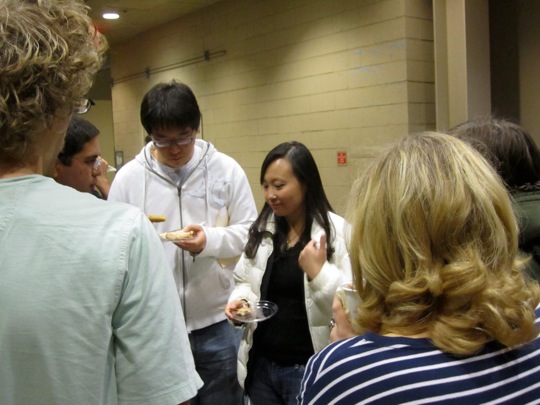 Hanbee asks one-on-one questions for Dr. Lee.