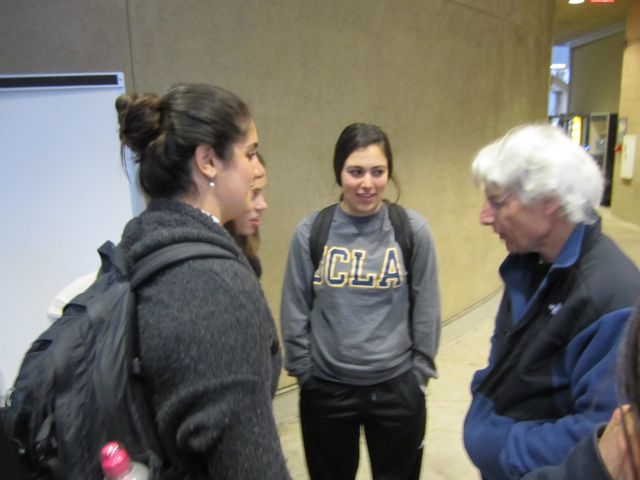 Monica, Allie, and Azita thank Professor Goldberg for the class.