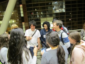 UC Davis students discover mutual friends with UCLA Hosts.
